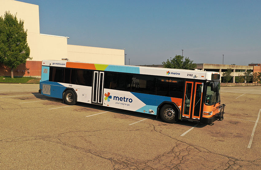 Photo of Metro bus illustrating OKI's UAV project with the transit company.